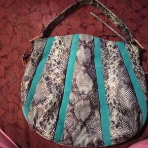 Nwot Un used Aimee K purse